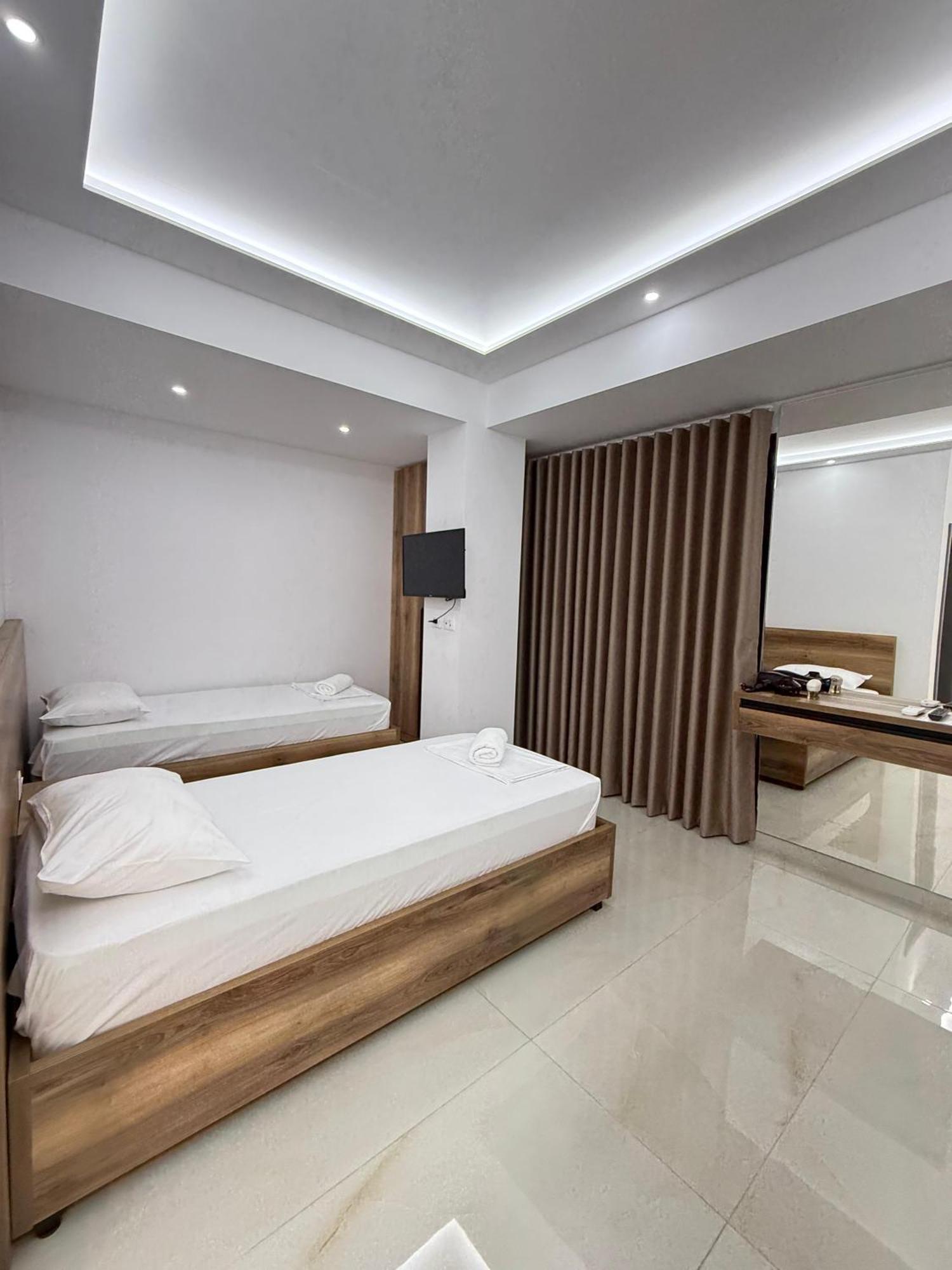 Hotel Papa-berat *